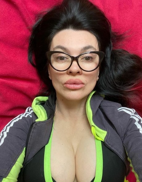 Mamaogra pornstar adult gallery