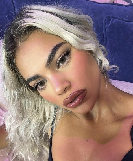 Shelynna perfect model images