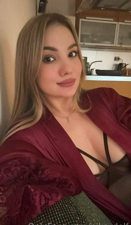 leila hottie Profile pic