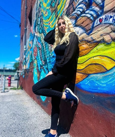 Abigail Cristea naked pornstar image