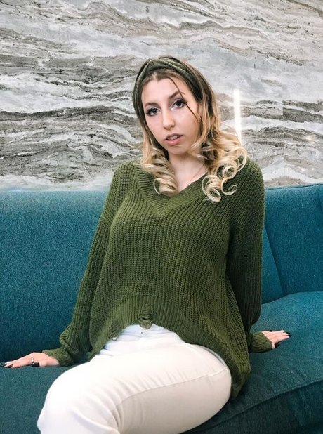 Abigail Cristea pornstar pretty photo