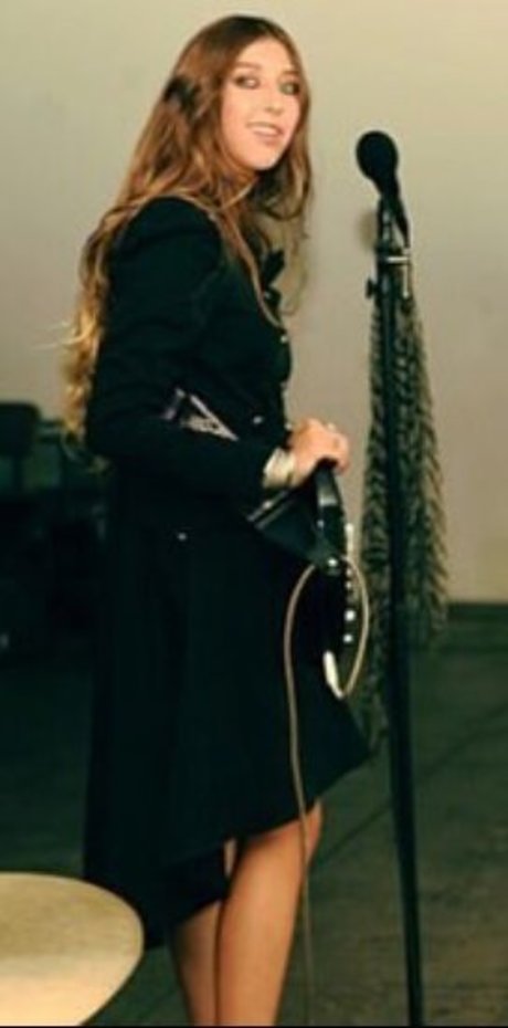 Melody Cristea model xxx photo