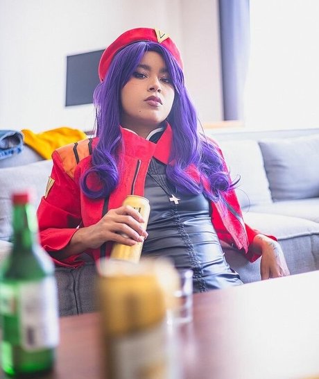 Sailor Gwen beautiful actress image