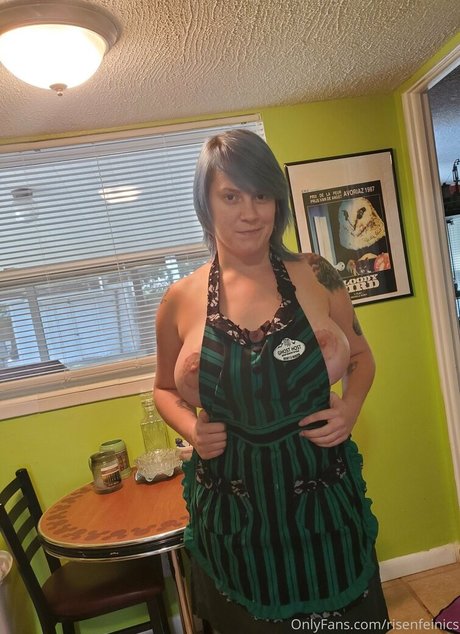 risenfeinics nudes model pic