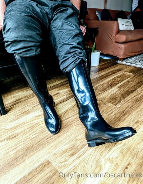 oscarthickk model adult pics