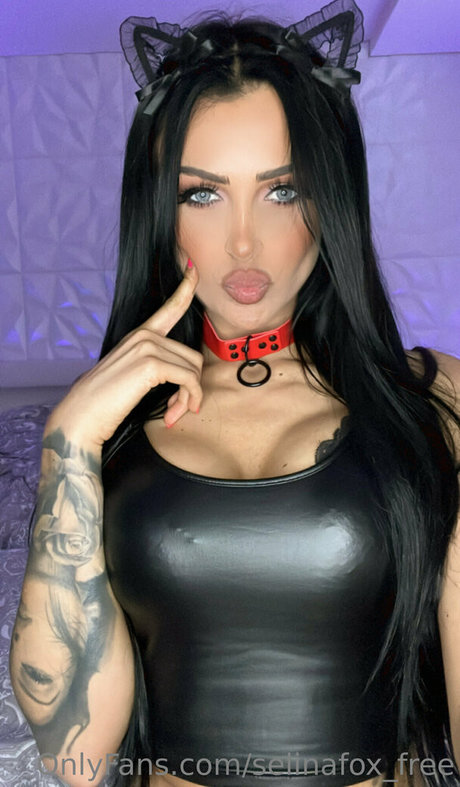 selinafox free star hot archive