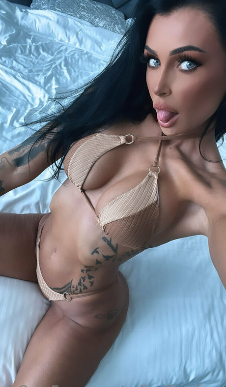 selinafox free star hot archive