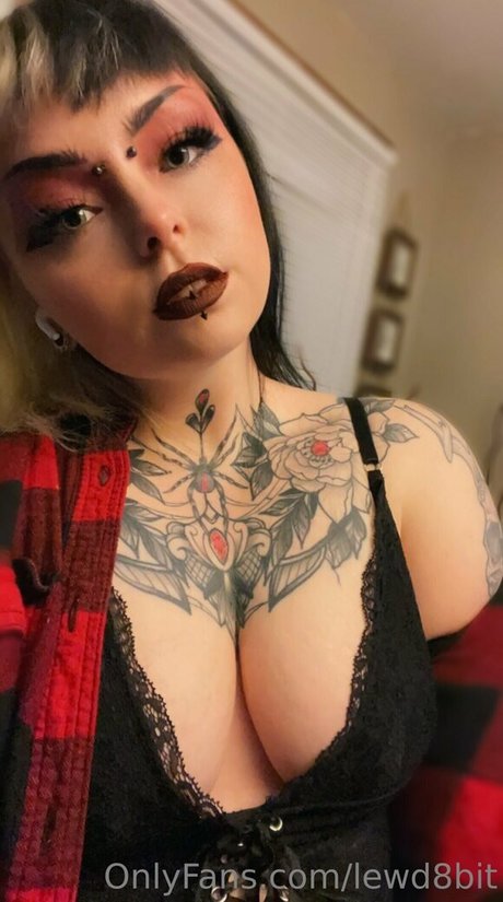 reaghanblackhart sex model img