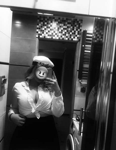 dotknij pornstar erotic gallery