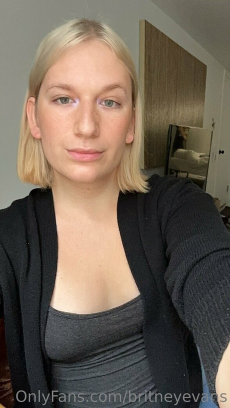 britneyevans star top image