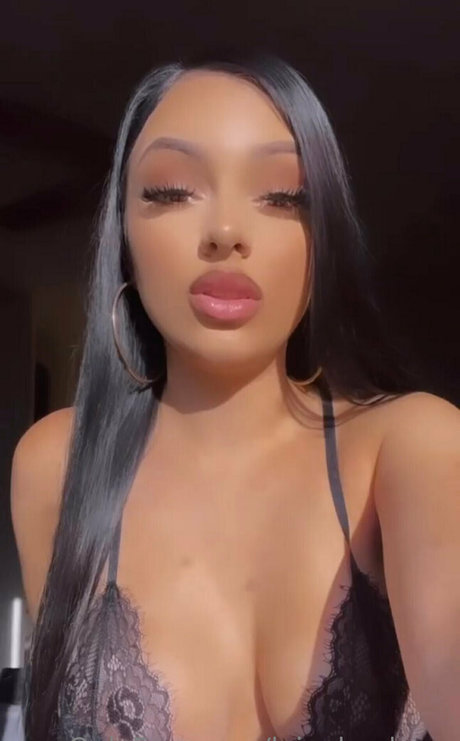 lainabaabyxo best actress gallery