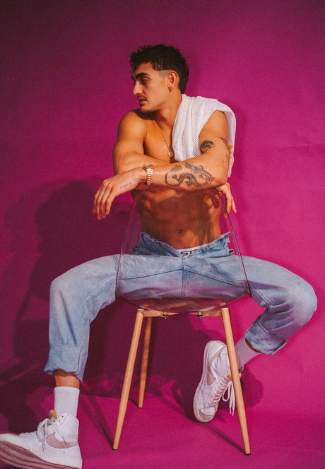 henryandkasey nice model photo