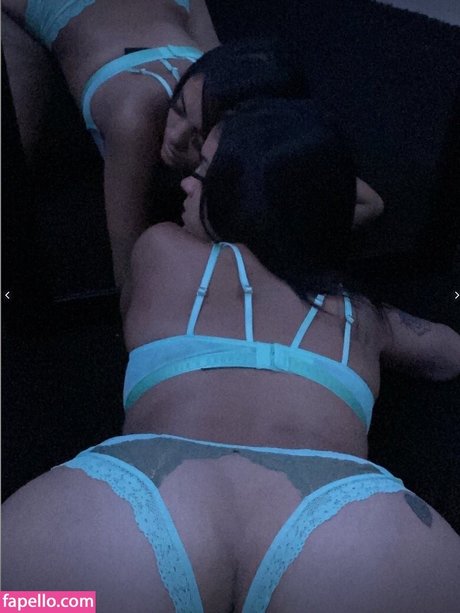 Trippyisme star nude photo