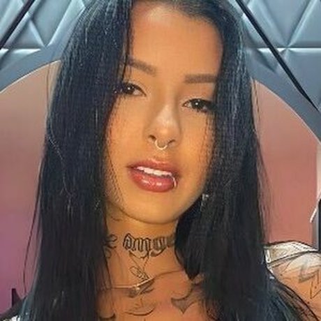 Bruna Fortaleza naked model gallery