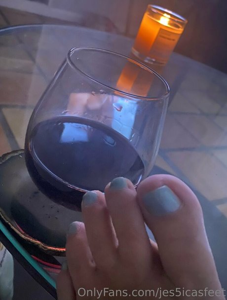 jes5icasfeet hot pornstar pic