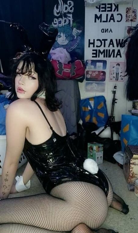 Tallfriend2000 nude model photo