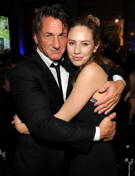 Dylan Penn porn actress pic