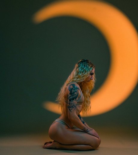 DanceZora exclusive actress picture