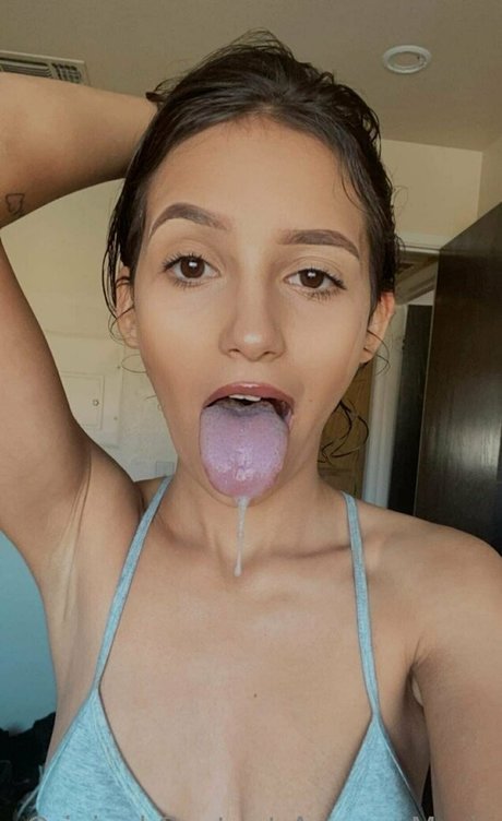 redheadnessbbg model adult image