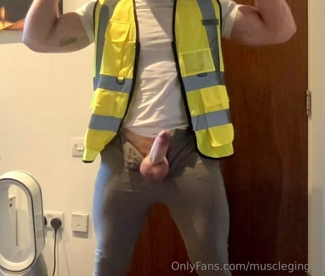 muscleginger pornstar high quality picture