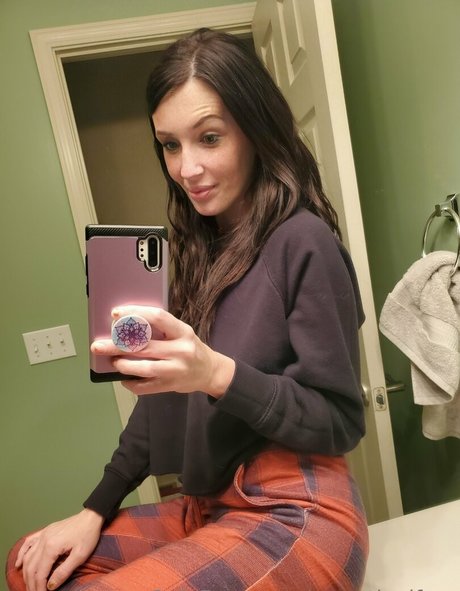 sweetlexifree hot actress image