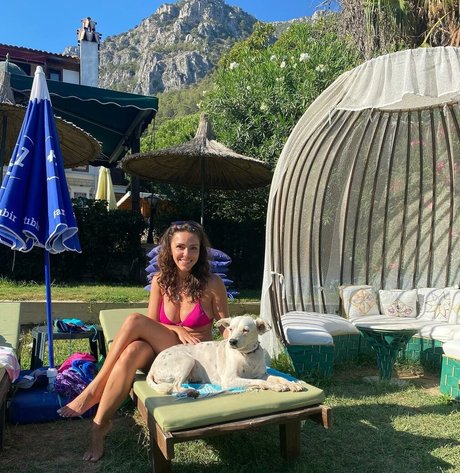 Karolin Fiekci star galleries