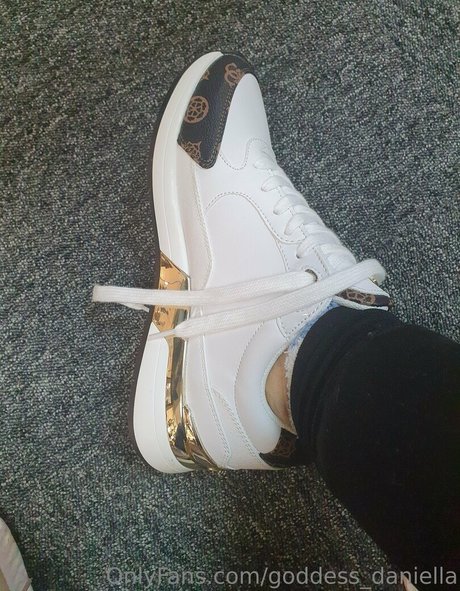 goddess daniella free model galleries