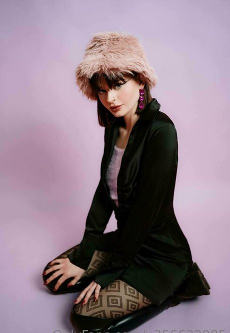 female muscle onlyfans sexy nudes image