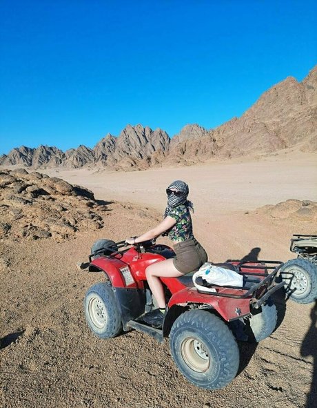 charming dora model free pics