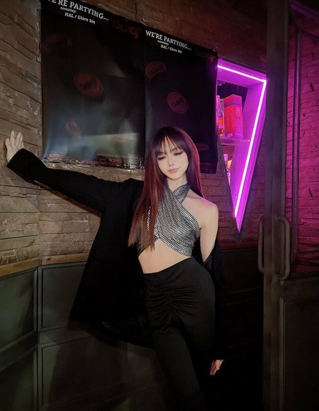 TS Xinxiaoxian_ art star photo