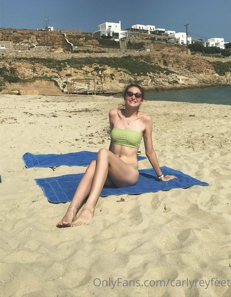 carlyreyfeet Profile pic