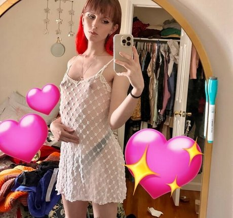 Daychain naked star pics