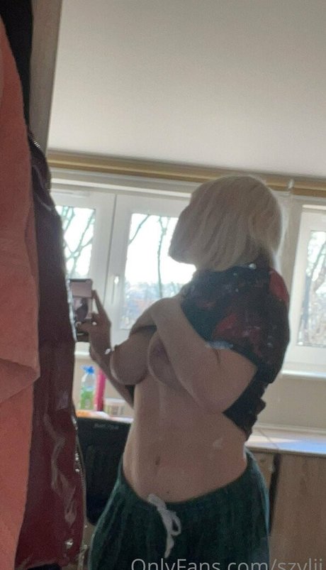 natalie12235 high quality star pic