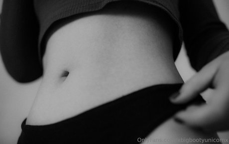 xBigBootyUnicornX xxx model pic