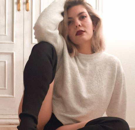 Sol Sanchez pornstar nude pictures