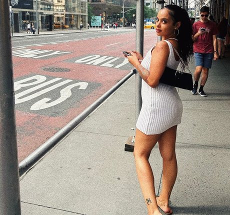 Madwavyy pornstar pretty photo