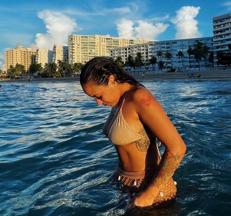 Madwavyy star porn gallery