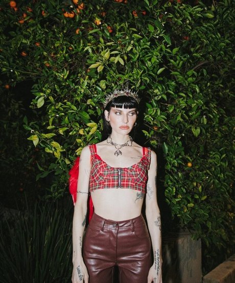 Lilith Czar Profile pic