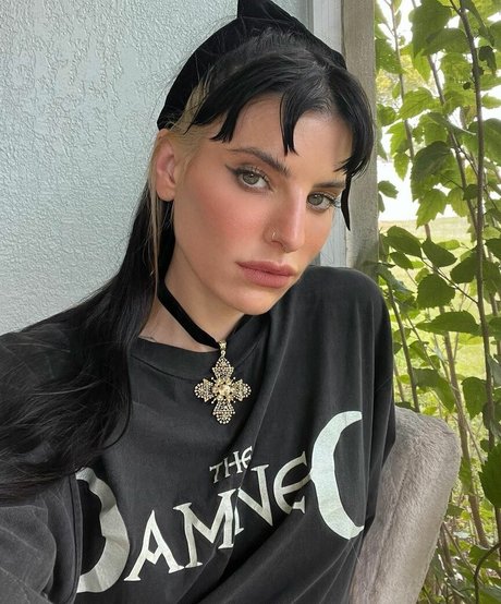 Lilith Czar model sexy pictures