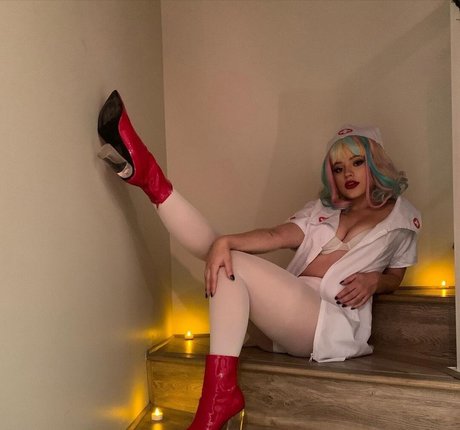 Sarah Jeffery star nudes pictures