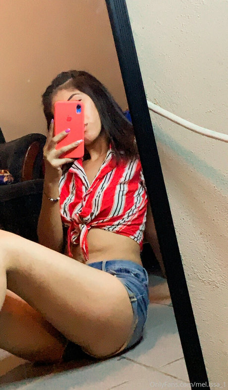 melissakatteyes nice model pic