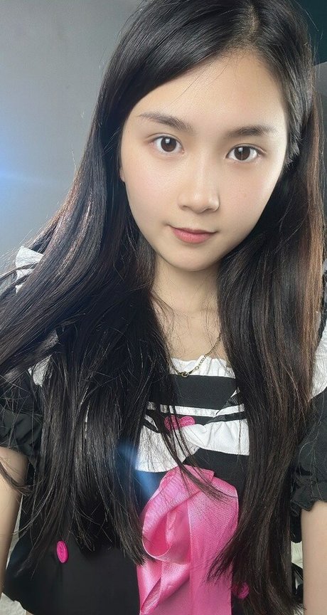 kbhvhxzc nice model image