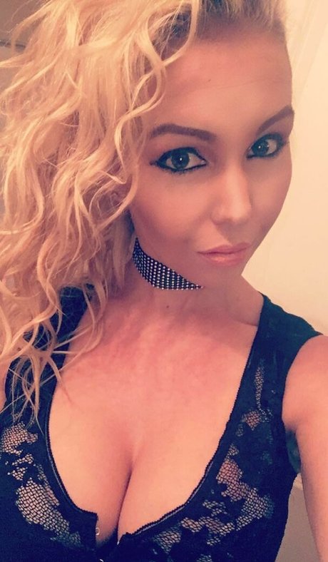 brittogonofski pornstar sex photo