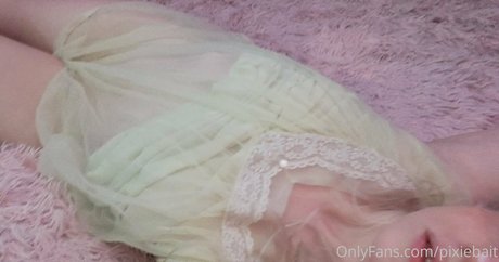 pixiebait naked model images