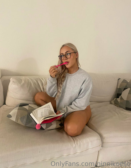 nchristin model adult pic