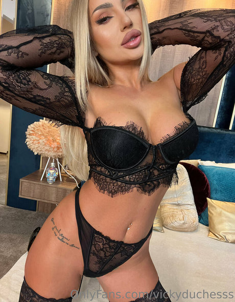vickyduchesss pretty pornstar img