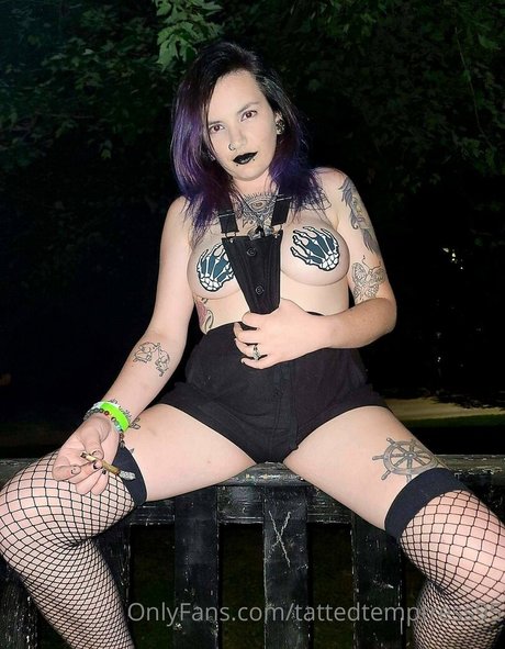 tattedtemptress95 star porn img