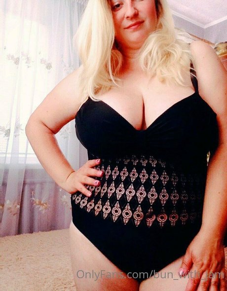 bun with jam best actress photos