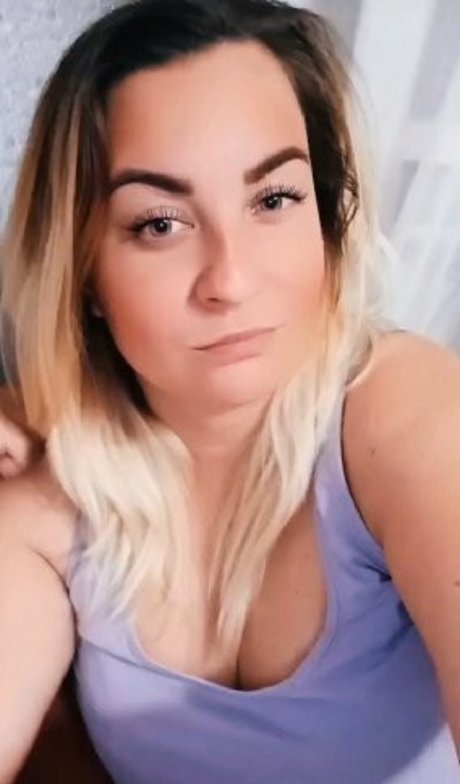 bun with jam sexy model pics