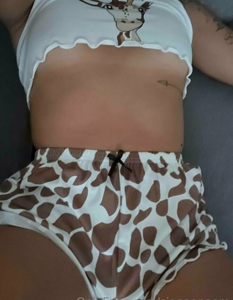 sianaanaom star erotic photos